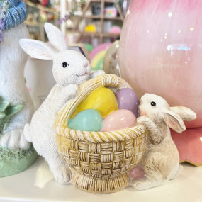 Coelhos com cestinha 18cm